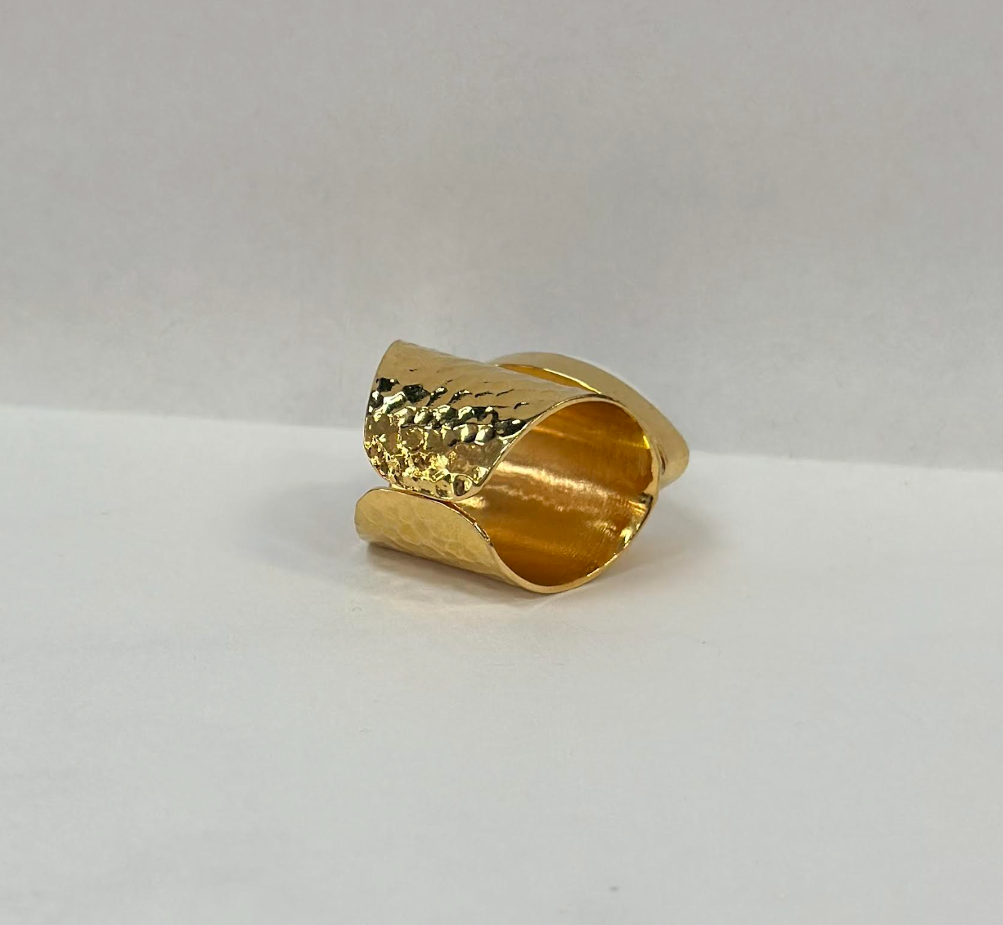 Thick Eye Ring