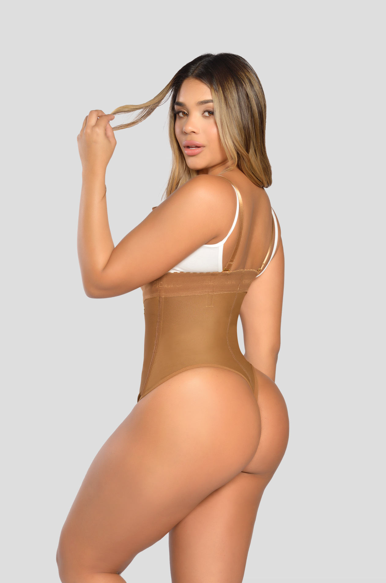 2105 Julieth Body Thong